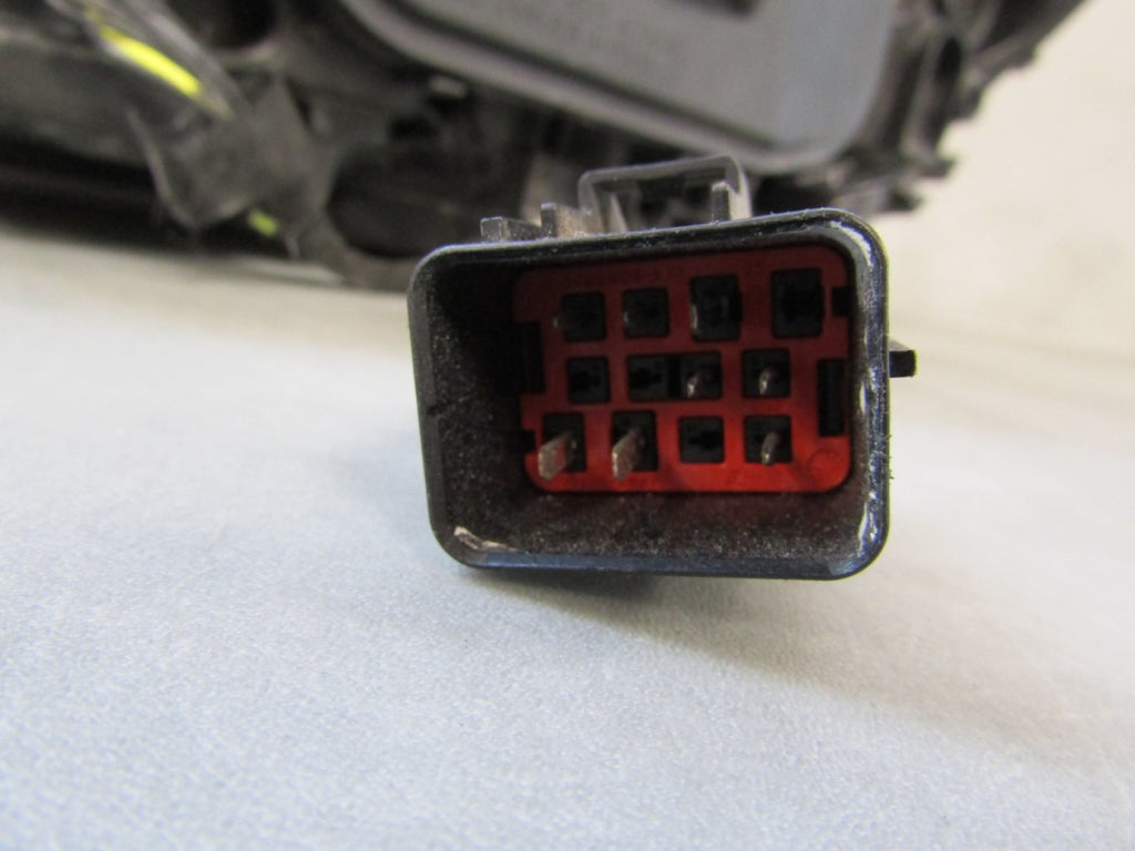 Prednji far Volvo V60 S60 LIFT halogen 13-18 RH 31358098