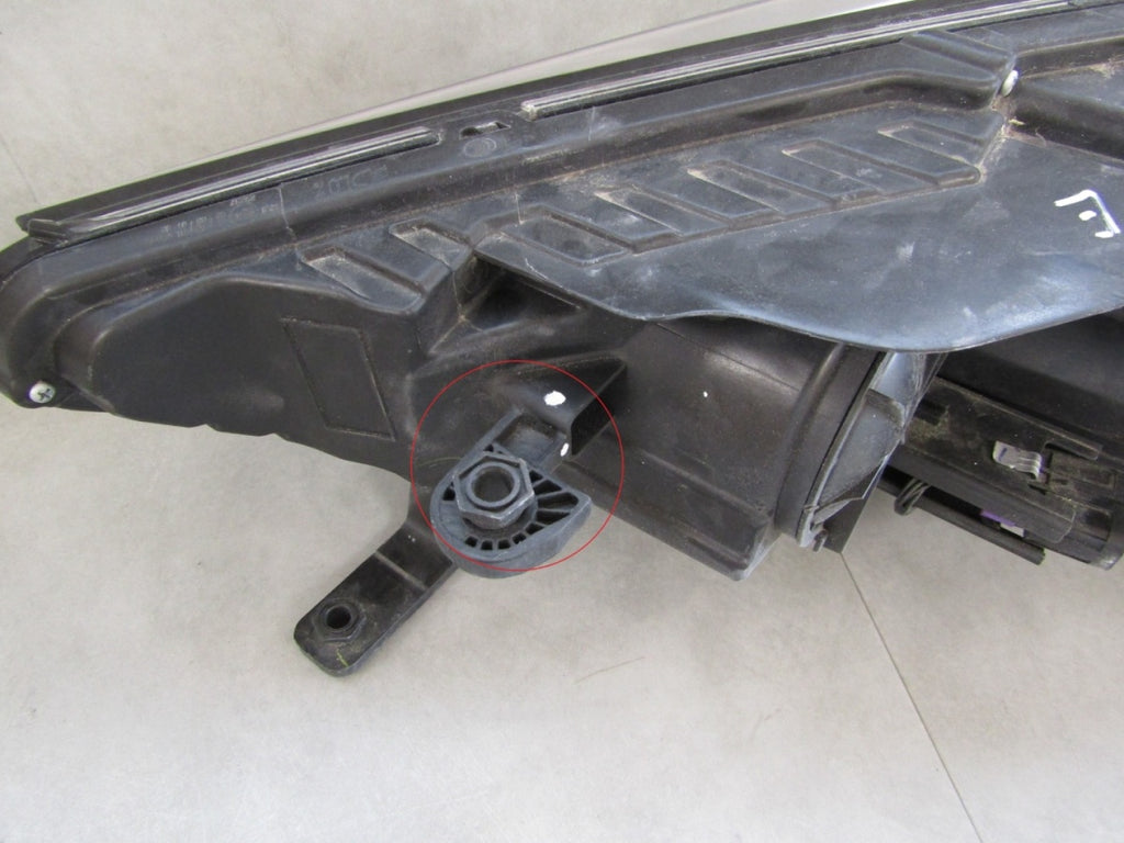 Prednji far MG 5 V EV SAIC FULL LED RH desni 24-