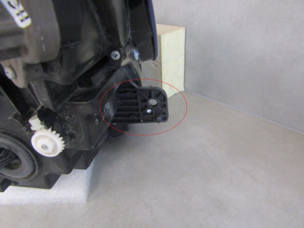 Prednji far MG 5 V EV SAIC FULL LED RH desni 24-