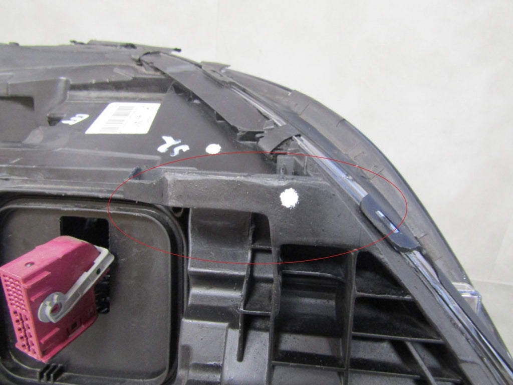 Prednji far MERCEDES B klasa W246 xenon NIE zakretni LH lijevi 11-14 A2468207161
