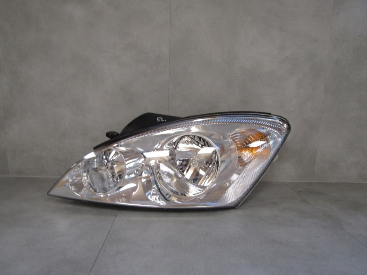 Prednji far KIA CEED I halogen LH lijevi 06-09