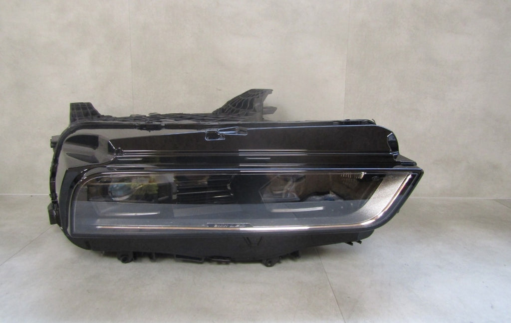 Prednji far BMW 7 G70 I7 FULL LED 22- RH desni 5B33EF4-01