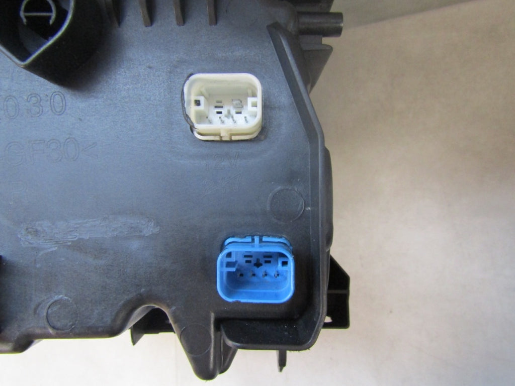 Prednji far BMW 7 G70 I7 FULL LED 22- RH desni 5B33EF4-01