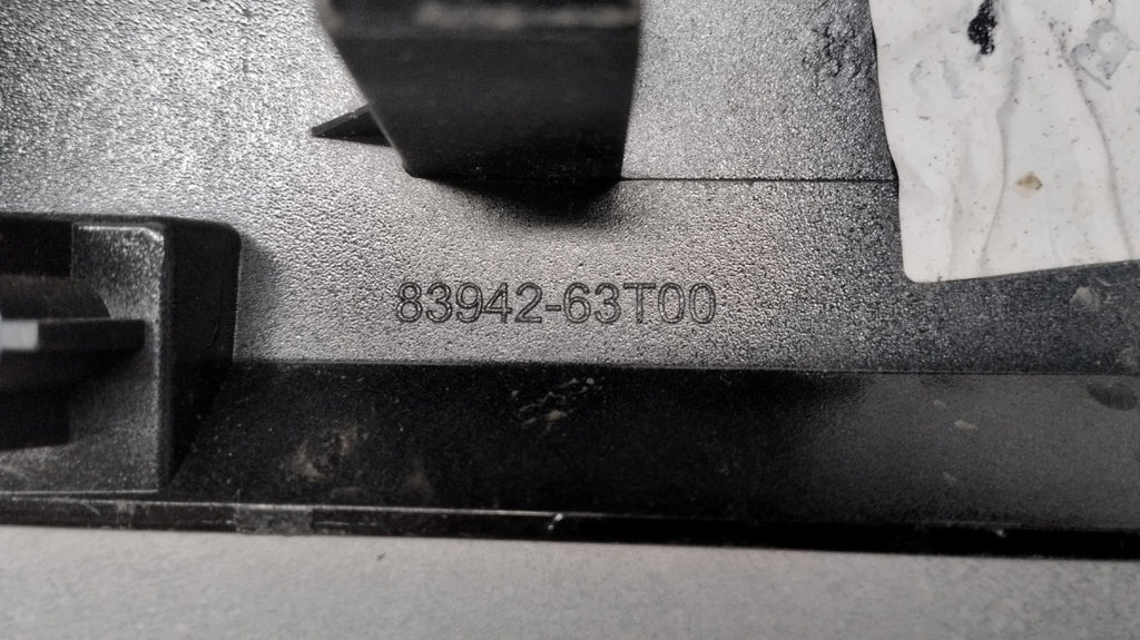 Blenda lajsna Klapy zadnji Suzuki S-Cross II 21- OE 83942-63T00