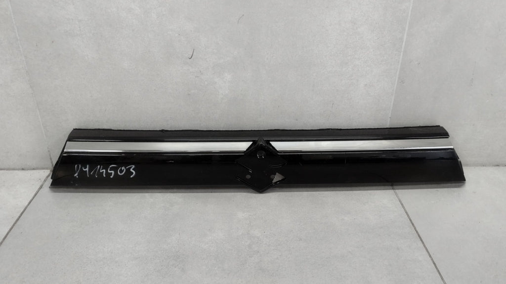 Blenda lajsna Klapy zadnji Suzuki S-Cross II 21- OE 83942-63T00