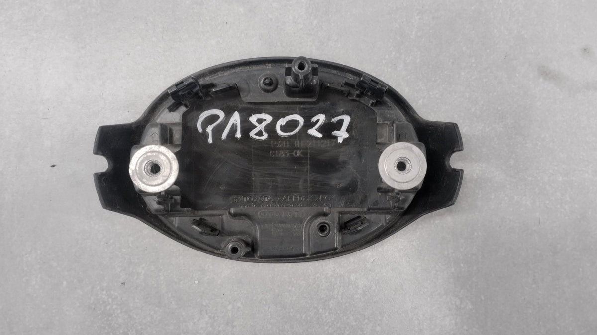 Maska (grill) Znaczek emblemat logo pod radar prednja TOYOTA Corolla E21 2018-
