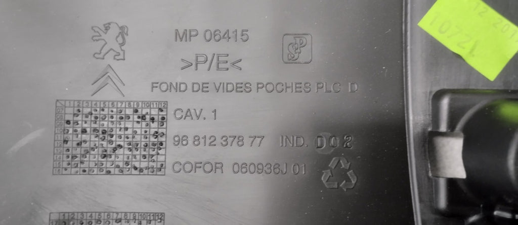 Bočna obloga Tapicerka vrata desni zadnji Berlingo III Partner III 08-18