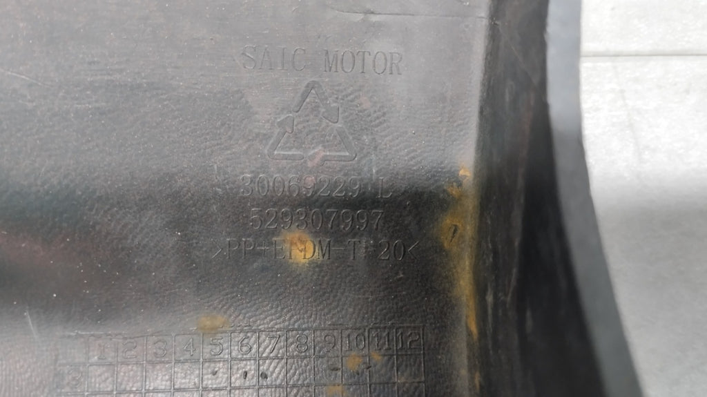 Lajsna praga błotnika lijevi prednji prednji MG 3 Saic Motor 11-24