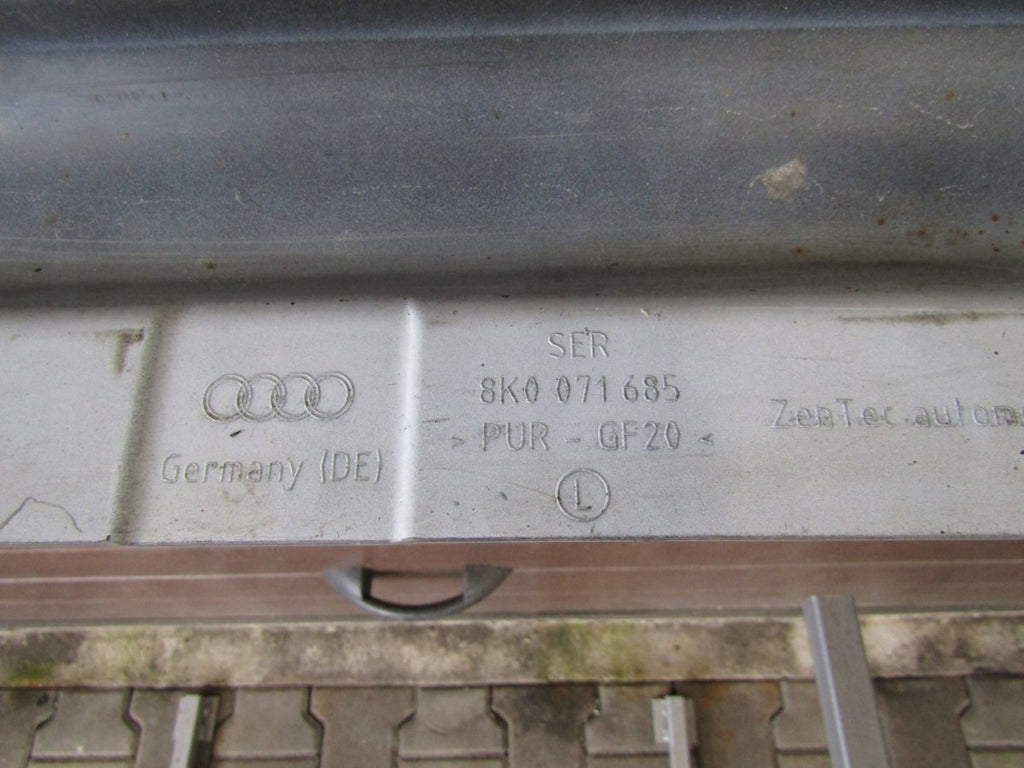 Lajsna praga lijeva AUDI B8 8K0 DTM KIT 07-15
