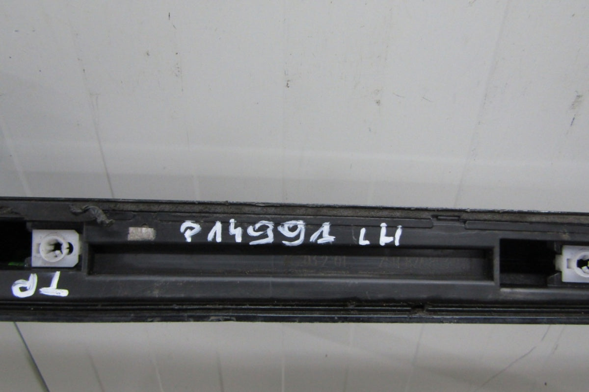 Lajsna praga lijevi Audi A1 S line 82A 17- S1