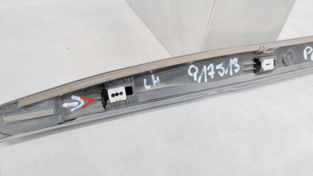 Lajsna praga lijevi Audi A3 8Y0 S Line 20- S3