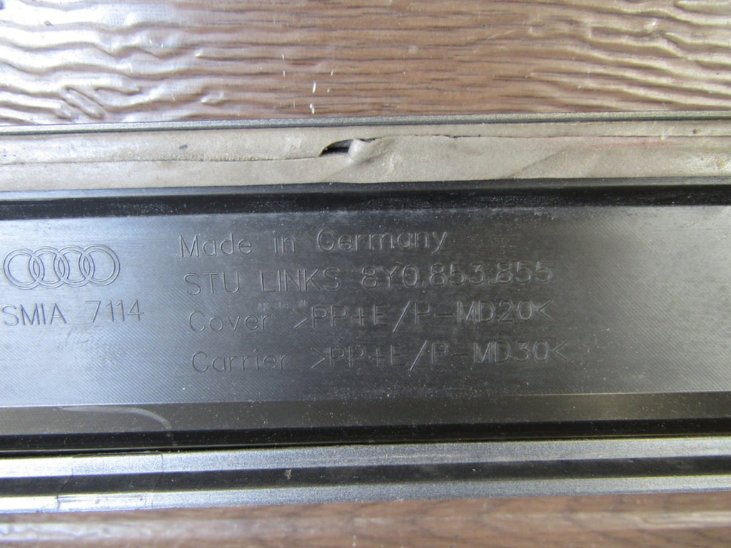 Lajsna praga lijeva Audi A3 8Y0 S Line 20- S3