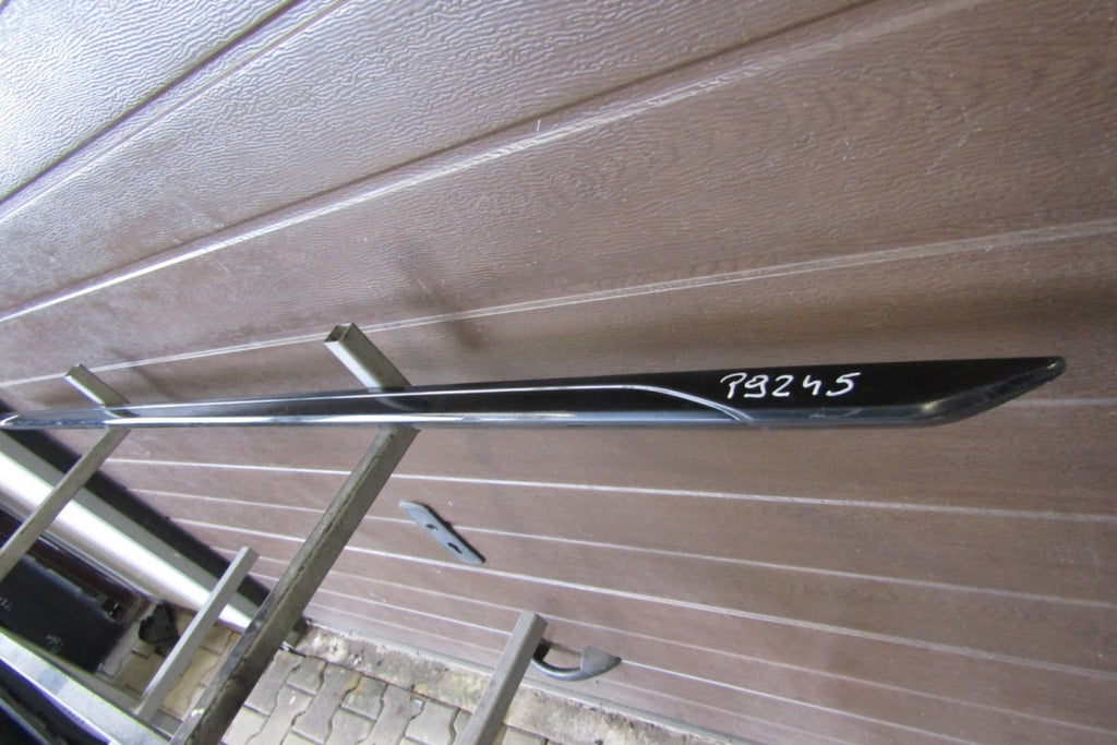 Lajsna praga lijeva Audi A4 B9 8W0 S-Line 19 Lift