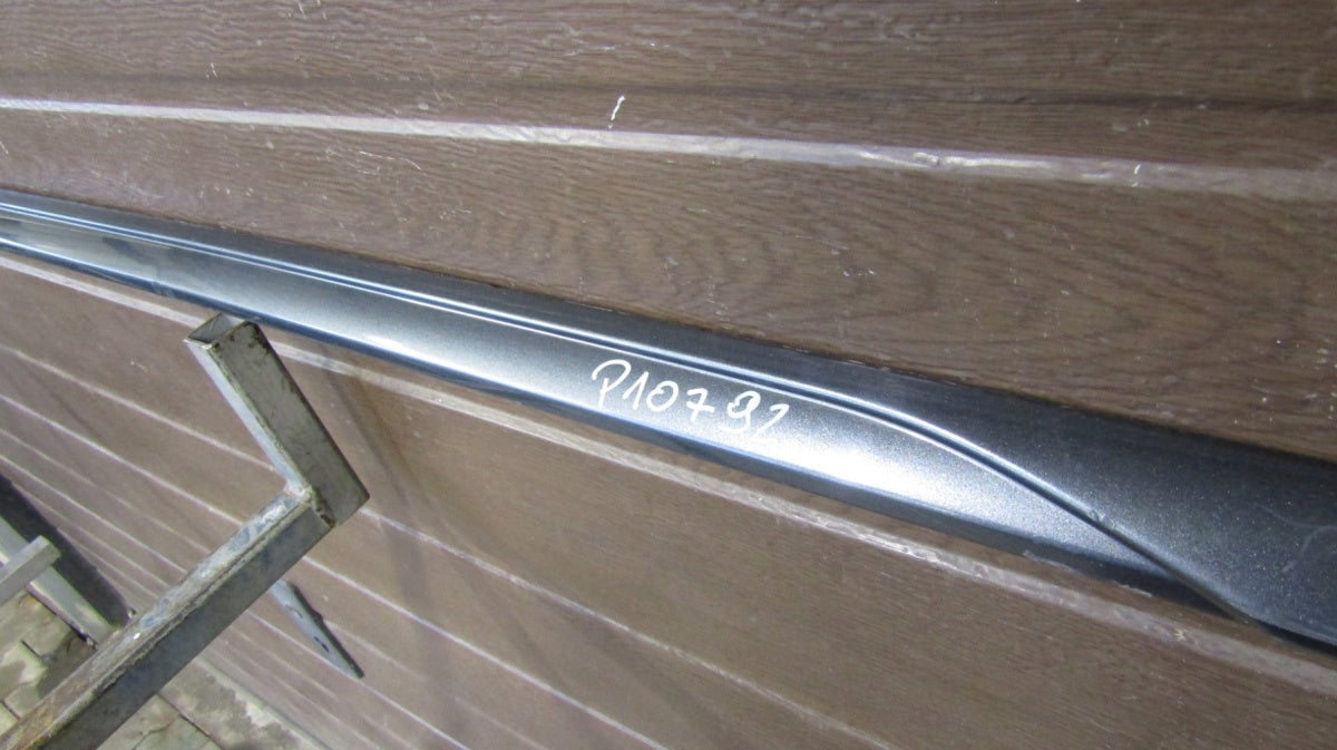 Lajsna praga lijeva Audi A4 B9 8W0 S-Line 19 Lift