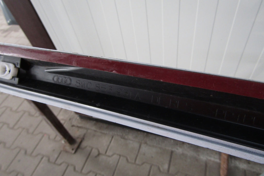 Lajsna praga lijeva Audi A4 B9 8W0 S-Line 19 Lift