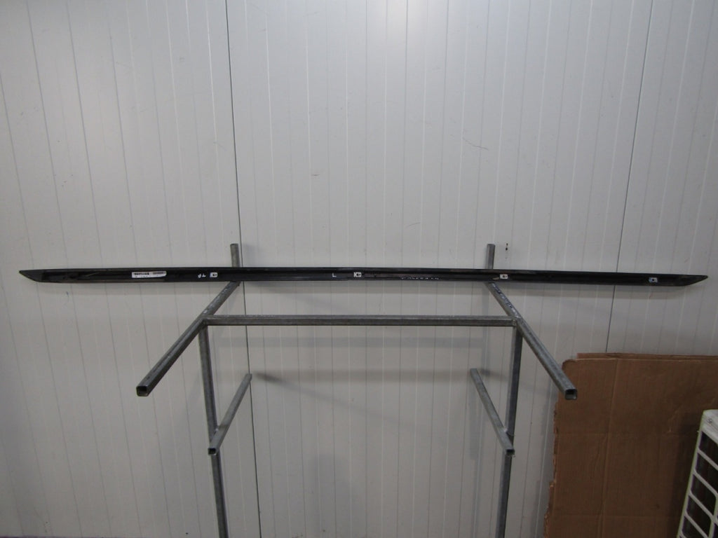 Lajsna praga lijeva Audi A4 B9 8W0 S-Line 19 Lift