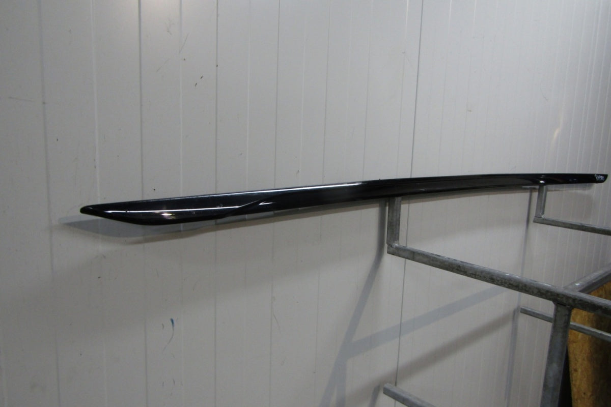 Lajsna praga lijeva Audi A4 B9 8W0 S-Line 19 Lift