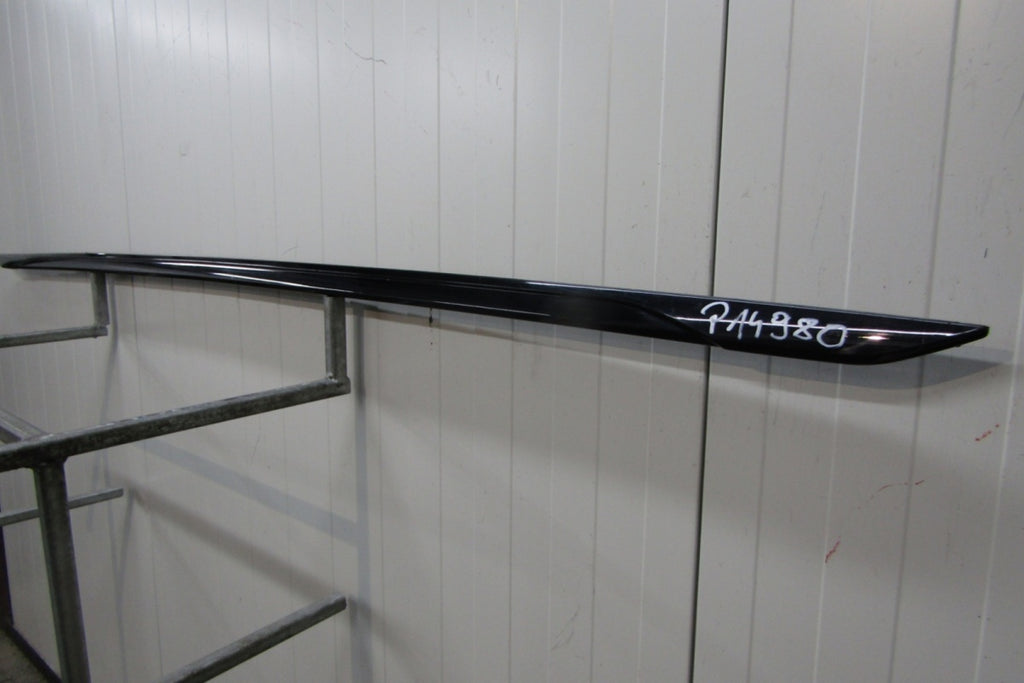 Lajsna praga lijeva Audi A4 B9 8W0 S-Line 19 Lift