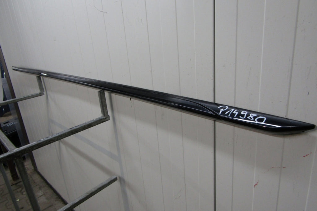 Lajsna praga lijeva Audi A4 B9 8W0 S-Line 19 Lift