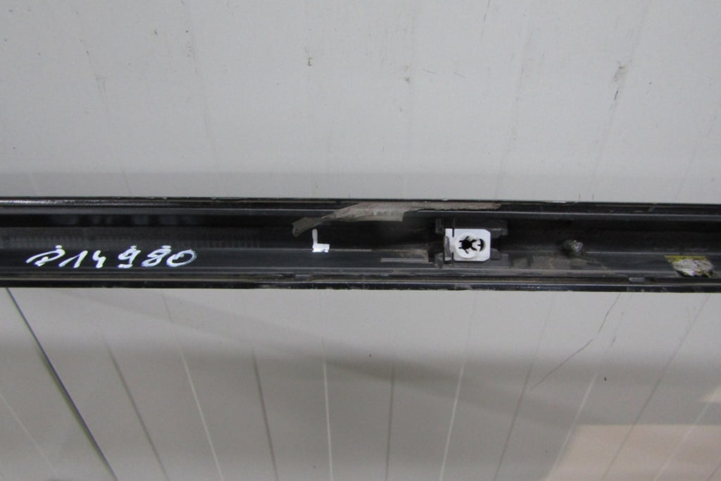 Lajsna praga lijeva Audi A4 B9 8W0 S-Line 19 Lift