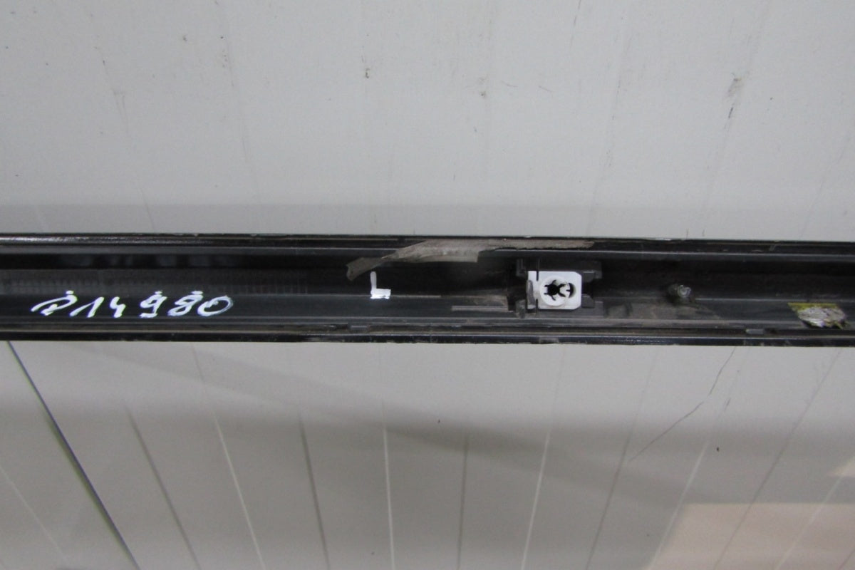 Lajsna praga lijeva Audi A4 B9 8W0 S-Line 19 Lift