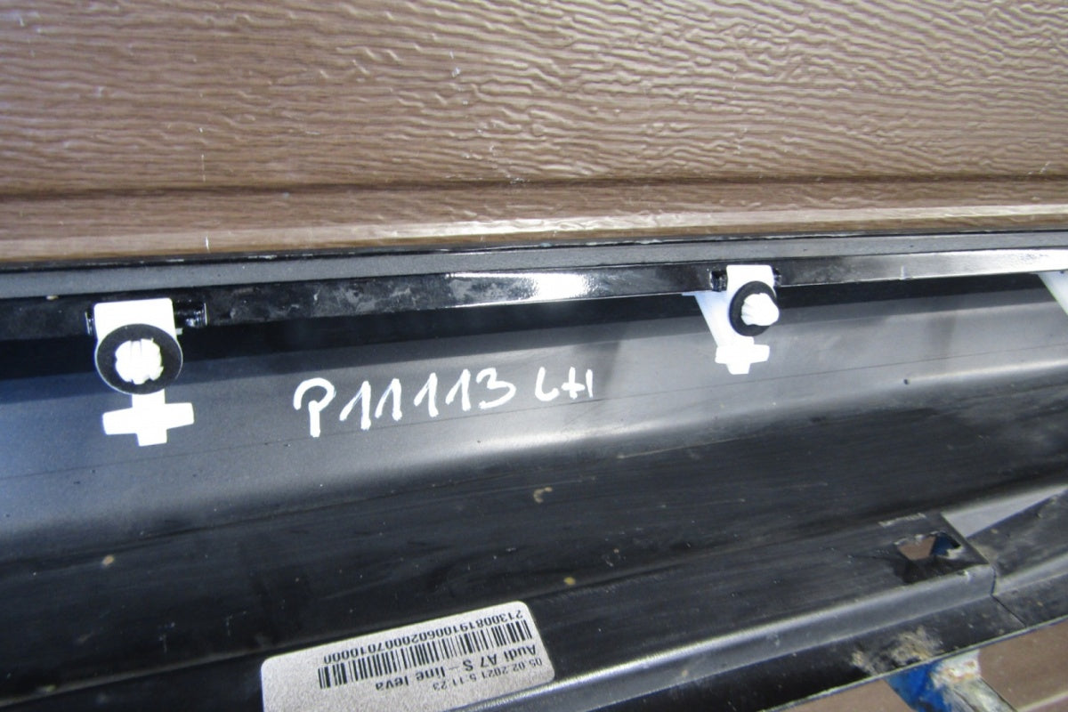 Lajsna praga lijeva Audi A7 C8 4K8 S Line 17-