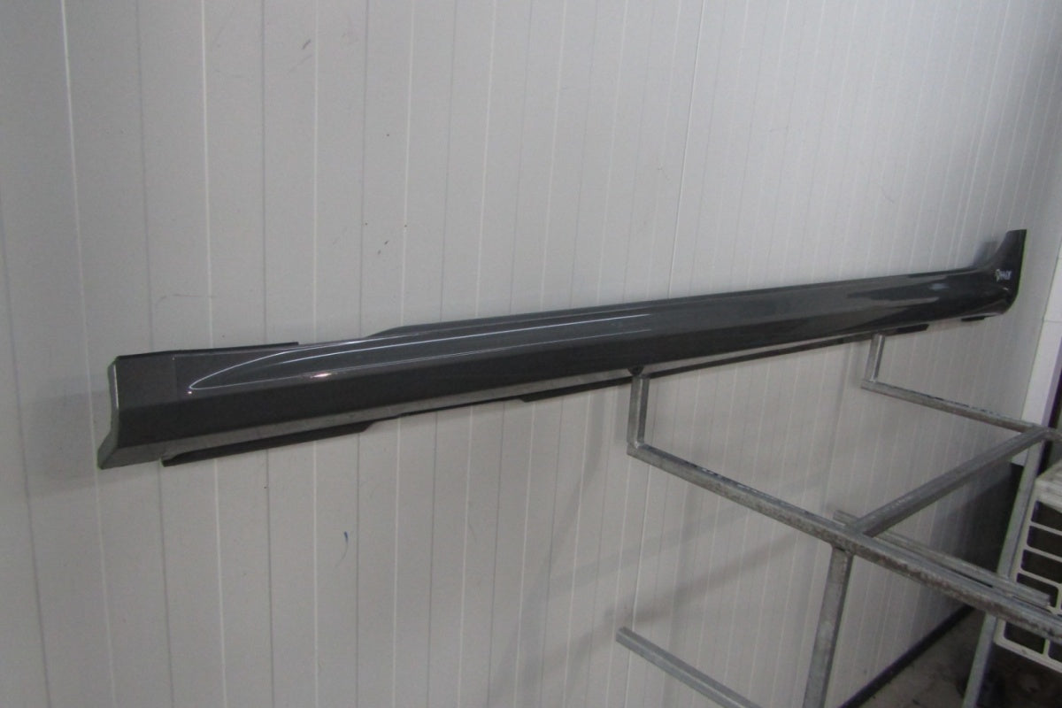Lajsna praga lijeva Audi A7 C8 4K8 S Line 17-