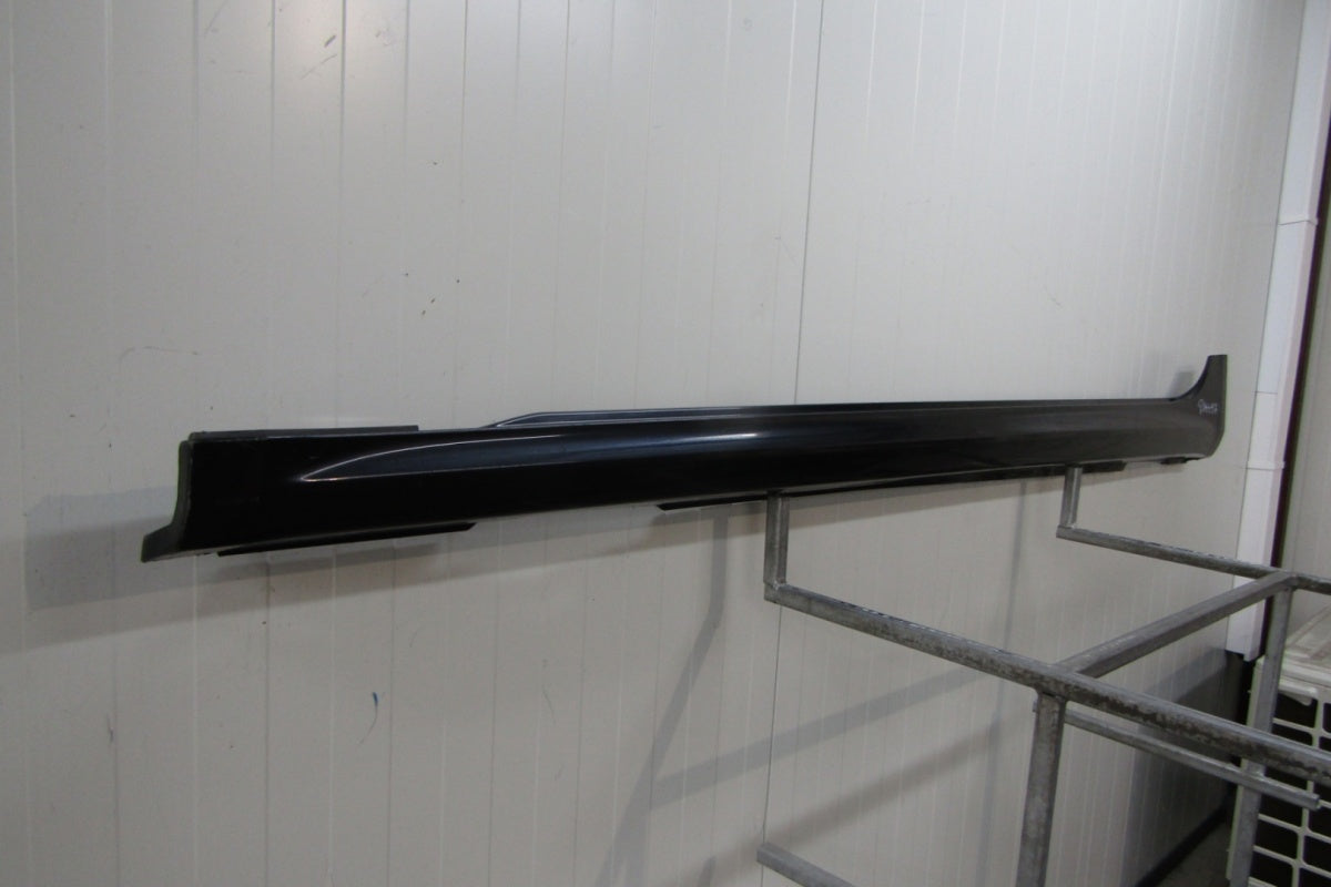 Lajsna praga lijeva Audi A7 C8 4K8 S Line 17-