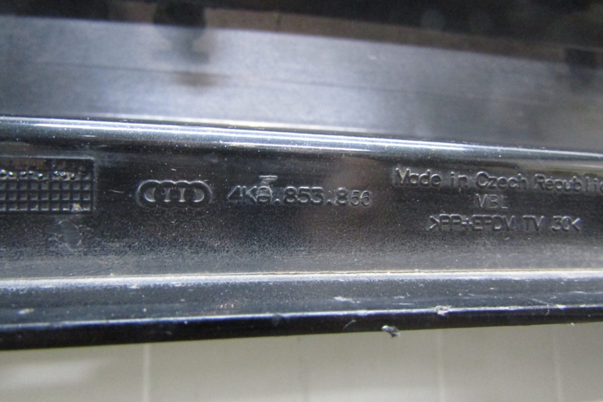 Lajsna praga desni Audi A7 C8 4K8 17- nakładka progu