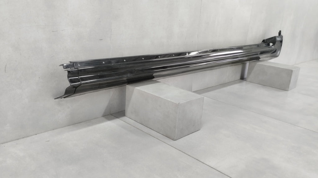 Lajsna praga desni Volvo XC90 II 18- lift XC 90