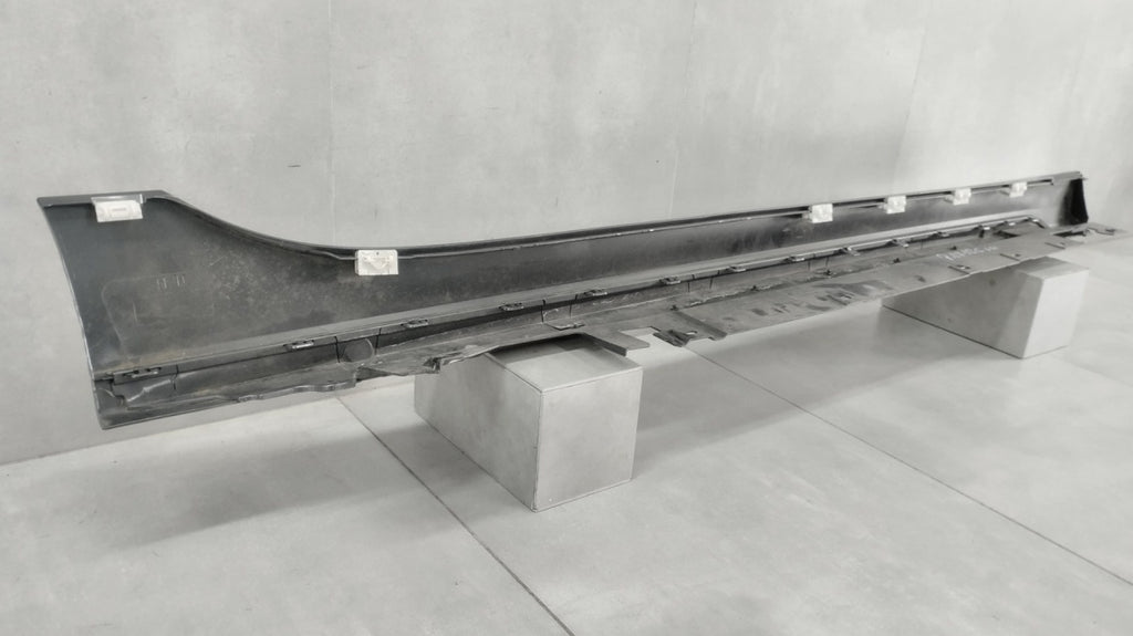 Lajsna praga lijevi BMW 1 F40 M paket 19-