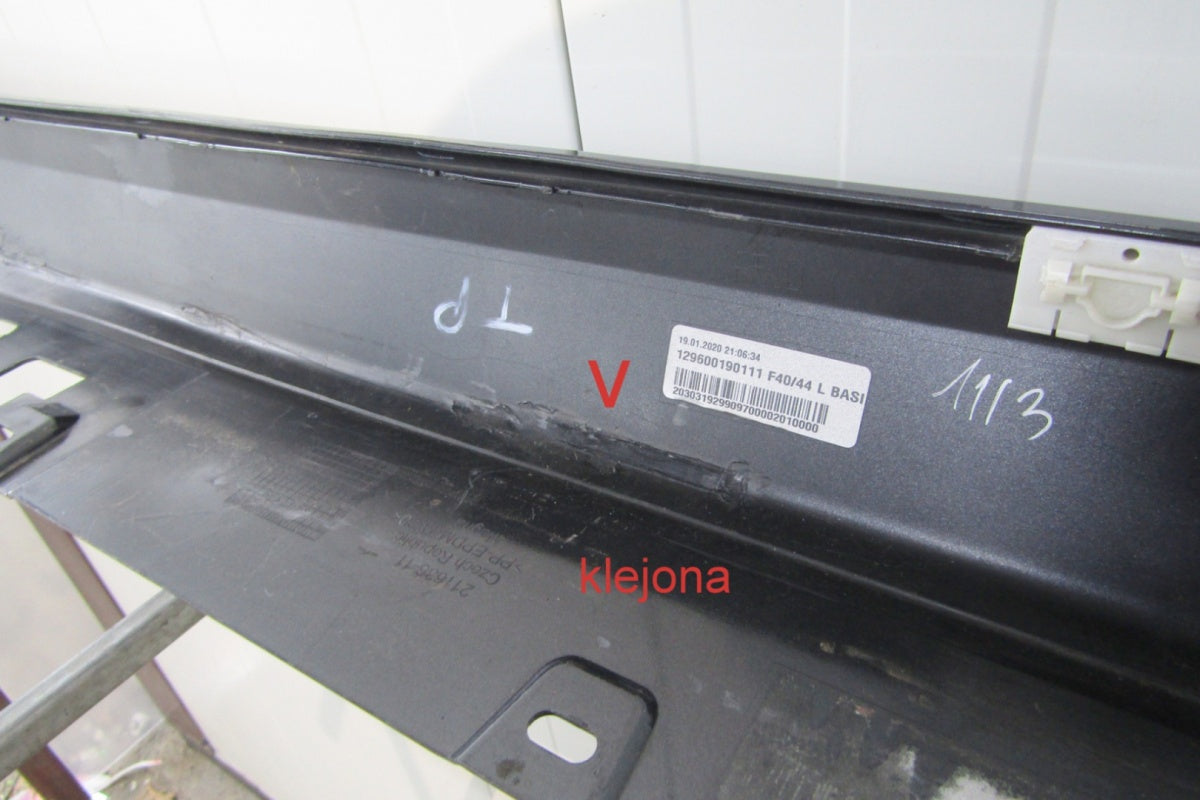 Lajsna praga lijeva BMW 1 F40 2 F44 19- próg