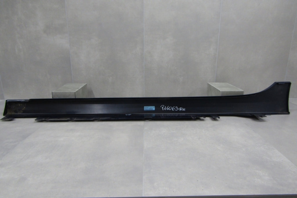 Lajsna praga desni BMW 1 F40 2 F44 19- próg