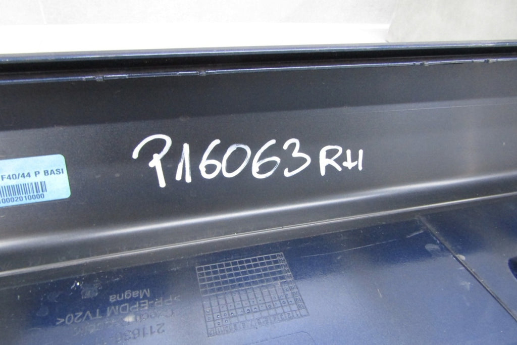 Lajsna praga desni BMW 1 F40 2 F44 19- próg