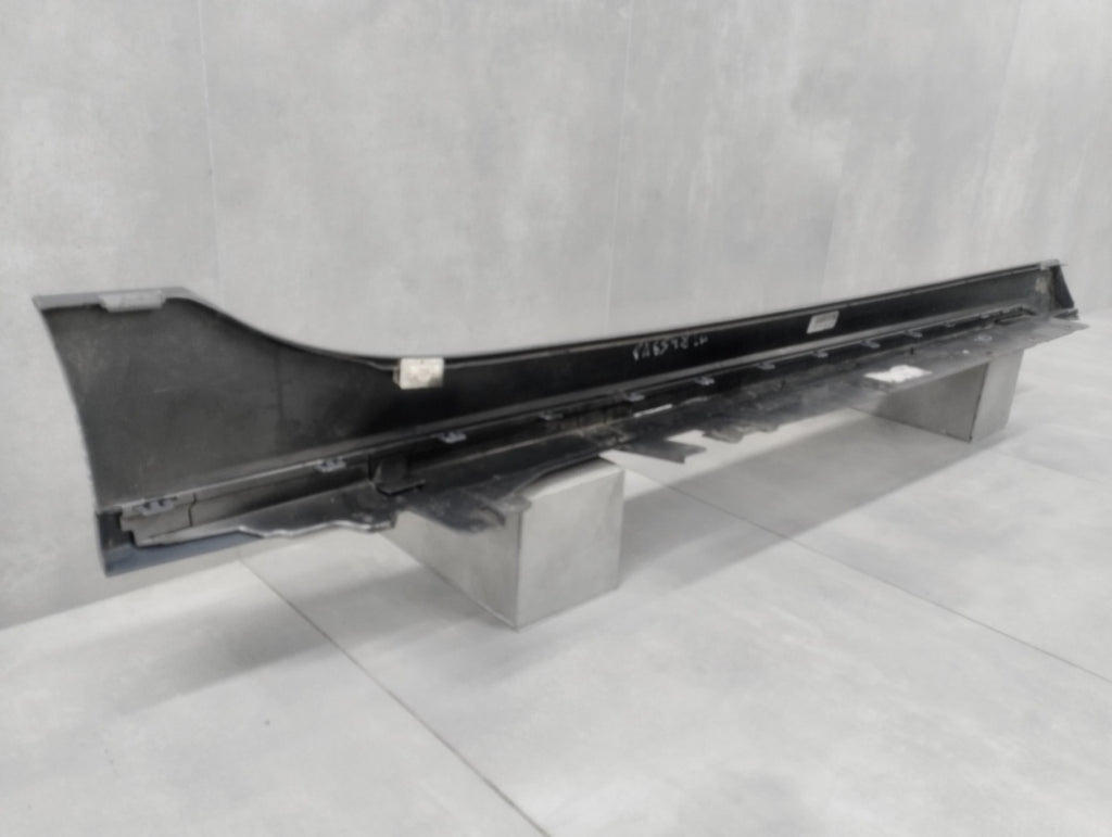 Lajsna praga lijevi BMW 1 F40 M paket 19-