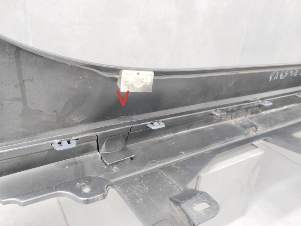 Lajsna praga lijevi BMW 1 F40 M paket 19-