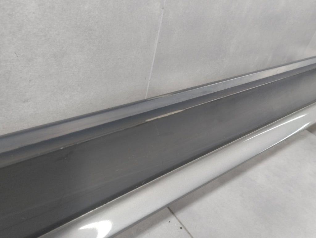 Lajsna praga lijevi BMW 1 F40 M paket 19-
