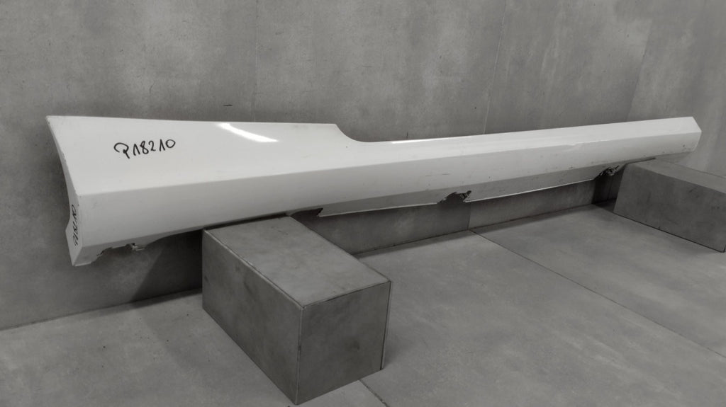 Lajsna praga desni Ford Fiesta MK8 ST 3D 18-