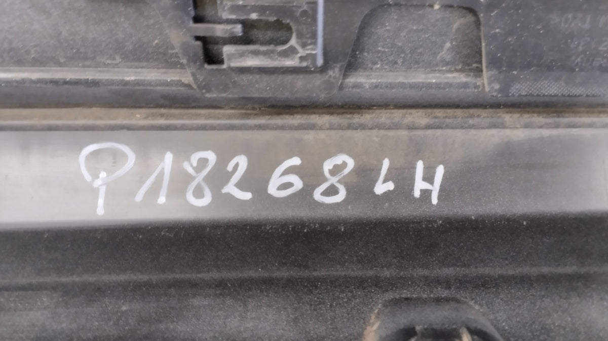 Lajsna praga lijevi Mercedes C 205 Cabrio AMG 14-