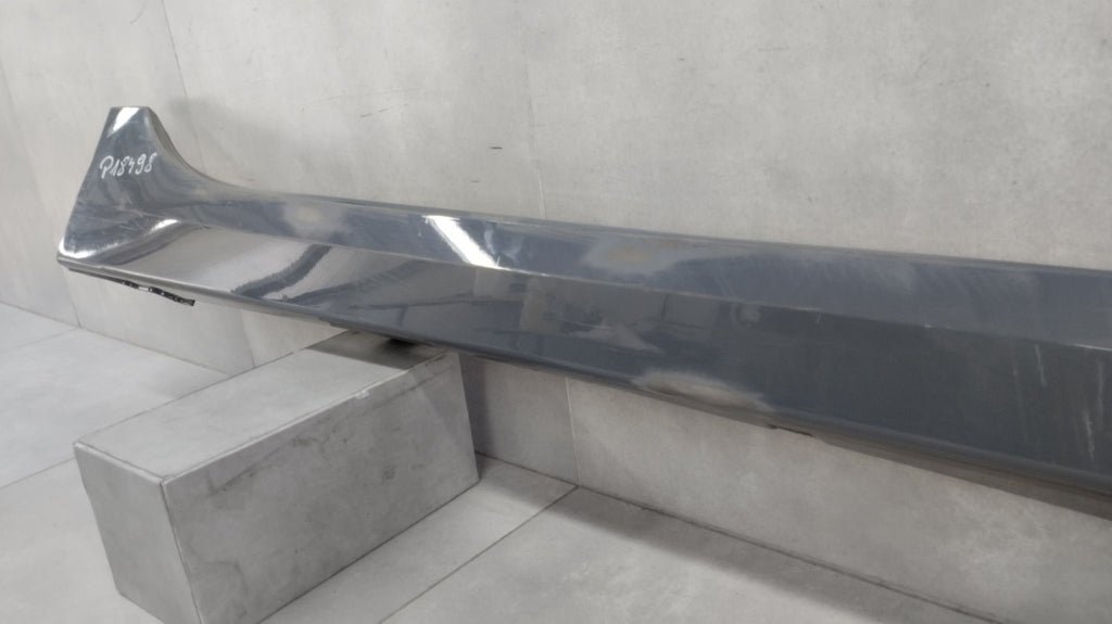 Lajsna praga desni BMW 1 F40 2 F44 19- próg