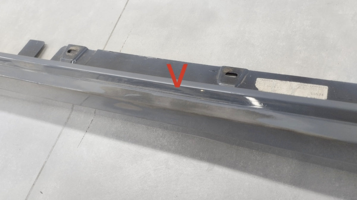 Lajsna praga desni BMW 1 F40 2 F44 19- próg