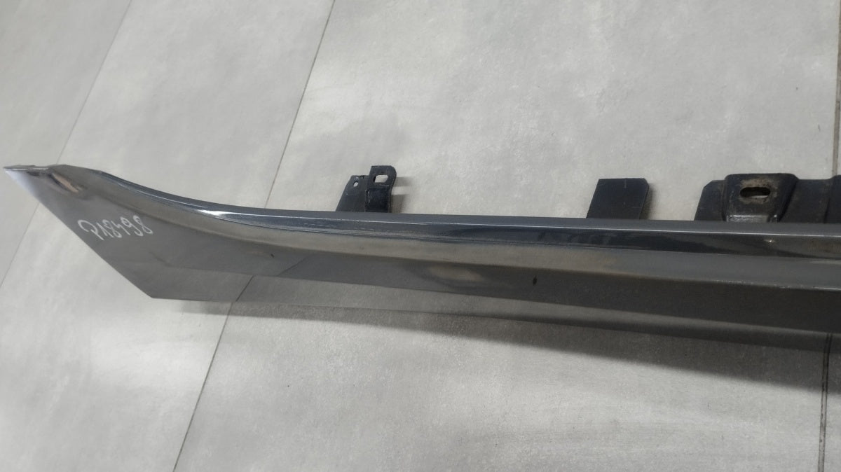 Lajsna praga desni BMW 1 F40 2 F44 19- próg