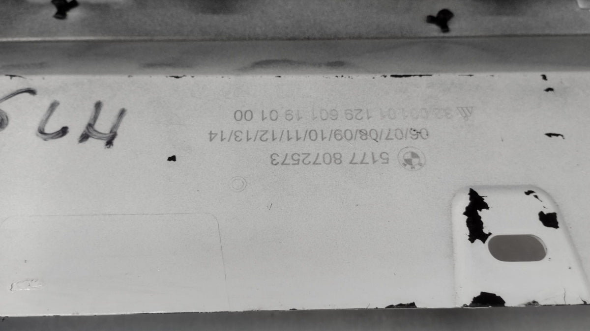 Lajsna praga lijevi BMW 1 F40 M paket 19-