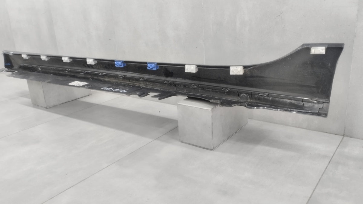 Lajsna praga desni BMW 1 F40 M paket 19-