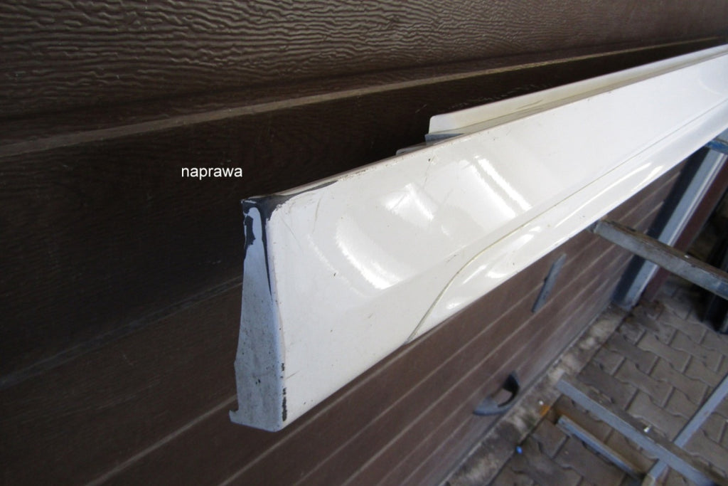 Lajsna praga lijeva BMW 1 F40 M paket 19-