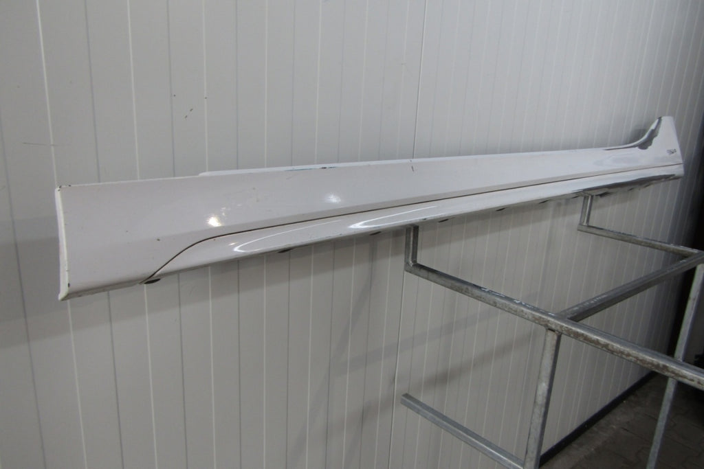 Lajsna praga lijeva BMW 1 F40 M paket 19-