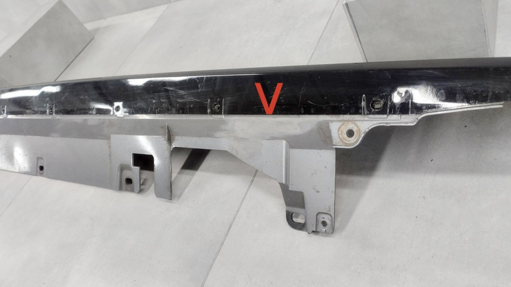Lajsna praga lijevi BMW 2 F44 M paket 19-