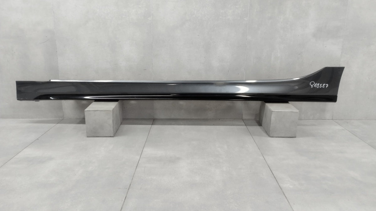 Lajsna praga lijevi BMW 1 F40 M paket 19-
