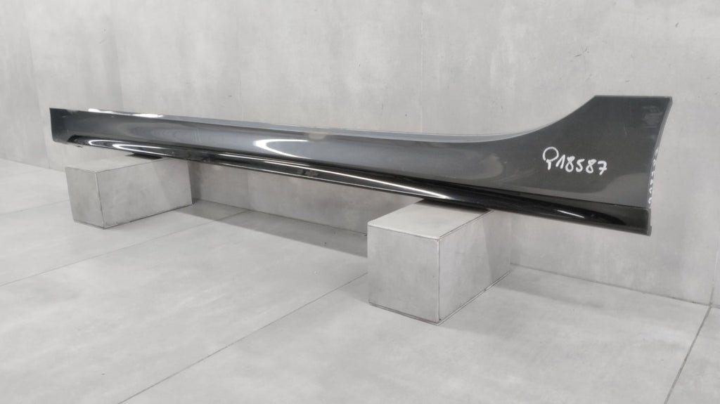Lajsna praga lijevi BMW 1 F40 M paket 19-