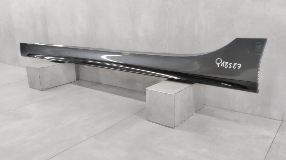 Lajsna praga lijevi BMW 1 F40 M paket 19-